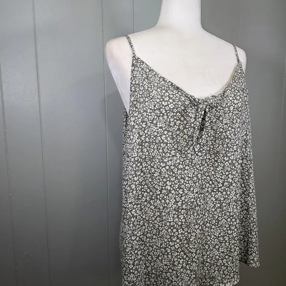 Loft Cami Olive Green & White Floral Tank Top Size L - Picture 3 of 11